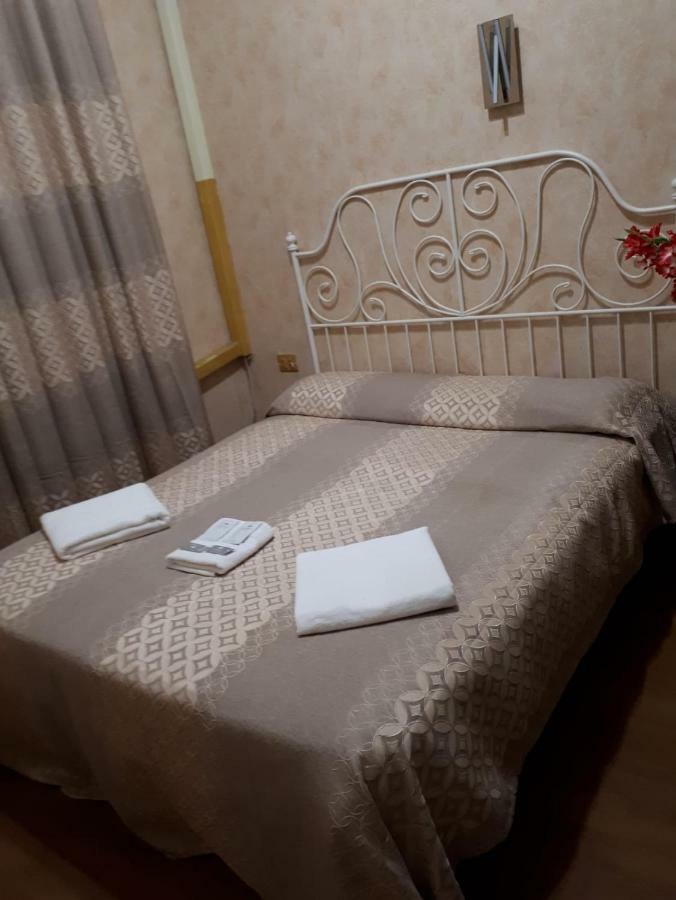 Botel Inn Róma Kültér fotó