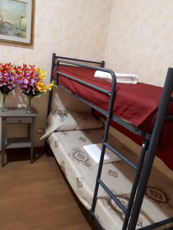 Botel Inn Róma Kültér fotó